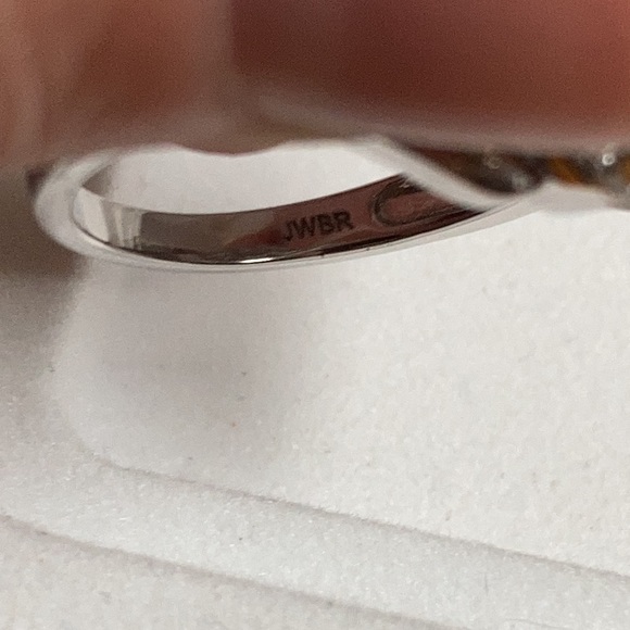 Diamond Ring - Picture 8 of 9